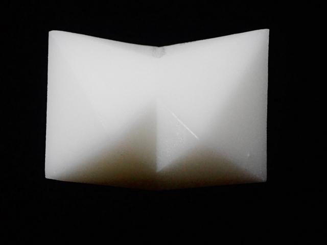 High quartz_エステレル式双晶.stl