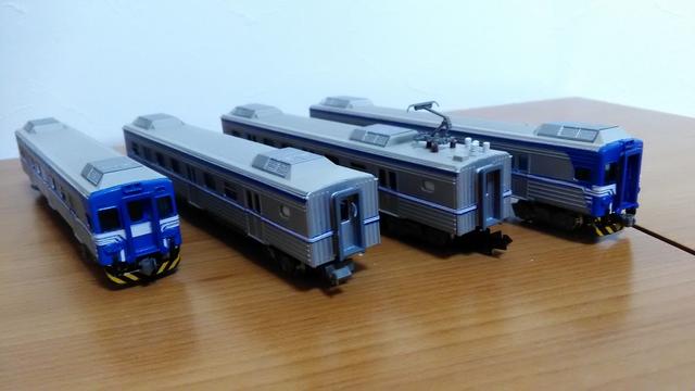 台湾  ６００型通勤電車のＮゲージキット　４両セット